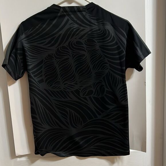 Nike youth boys Authentic Soccer size large Dri-fit black polyester shirt. - Picture 6 of 6